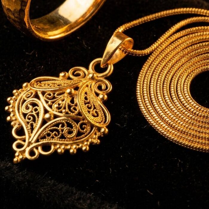 22K Gold Pendant Set with Chain — Chauhaan Jewellers
